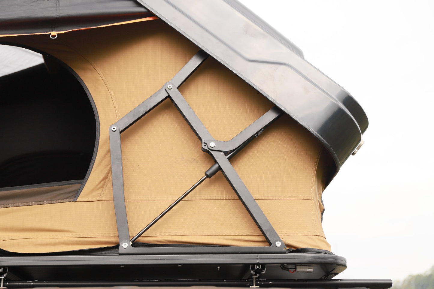 FoxDen – The Ultimate Rooftop Tent by UrbanFox Ventures